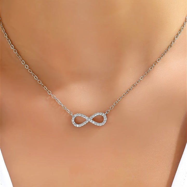 Colar com Pendente Infinito em Zircônia de Ouro Branco