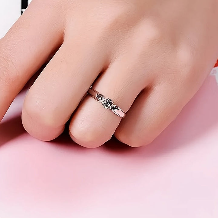 Anel Minimalista com Zircônia em Ouro Branco