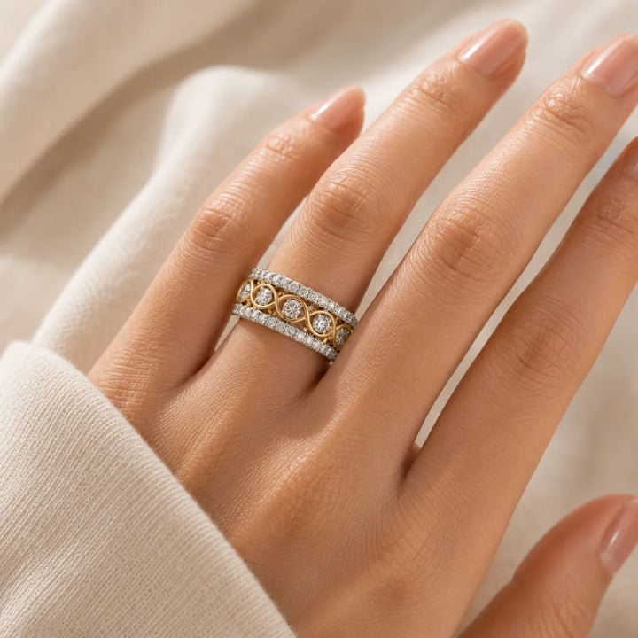 Anel em Ouro Branco com Duas Fileiras de Zircónias