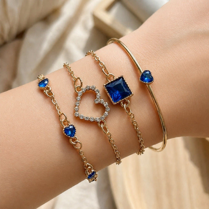Conjunto de Pulseiras Corações Dourados de Safira
