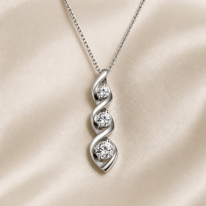 Colar de Zircônia Infinito em Ouro Branco