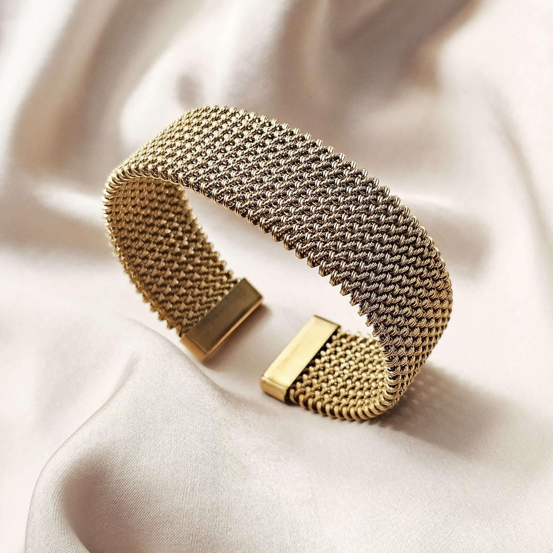 Pulseira Clássica Abertura em Malha Trançada Vintage