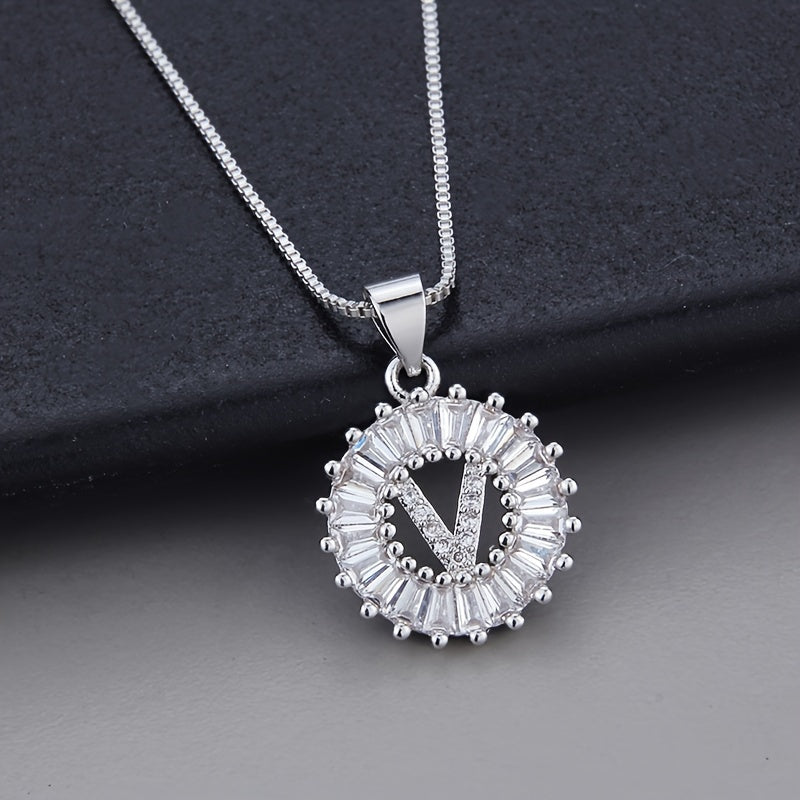 Colar de Zirconia com Letra Inicial em Ouro Branco