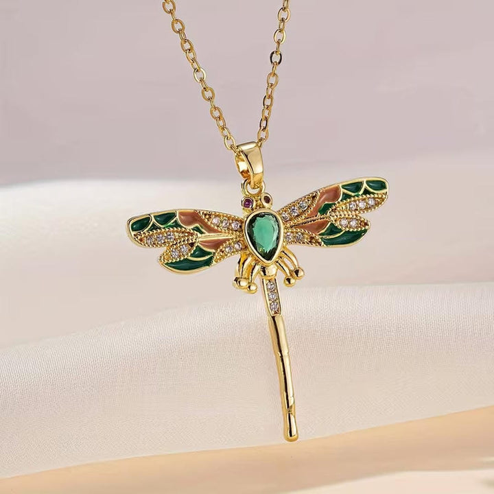 Colar de Elegância Libélula Esmeralda