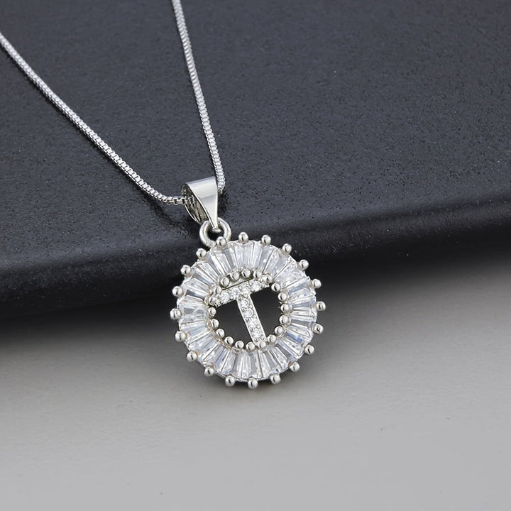 Colar de Zirconia com Letra Inicial em Ouro Branco