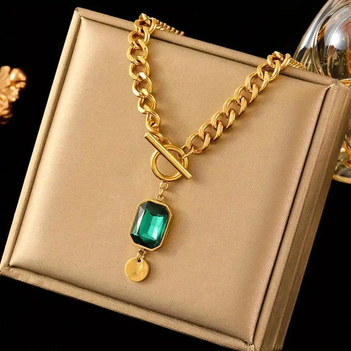 Colar de Pingente em Ouro com Corrente Chunky e Esmeralda