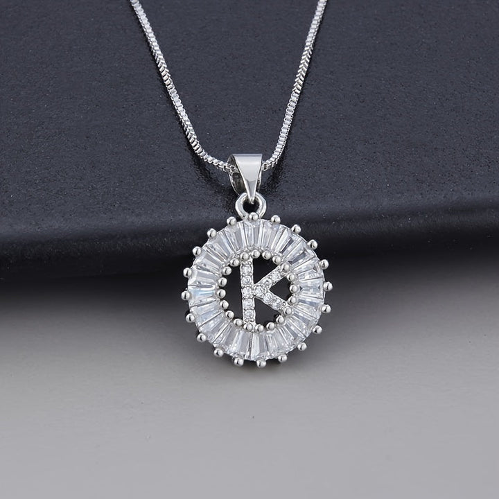 Colar de Zirconia com Letra Inicial em Ouro Branco
