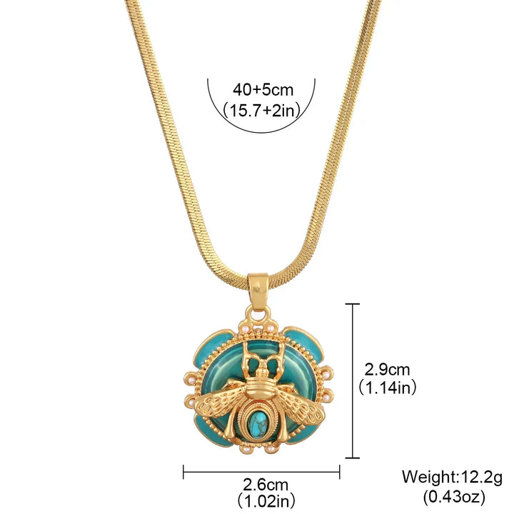 Colar com Pendente de Abelha em Ouro Chic e Turquesa