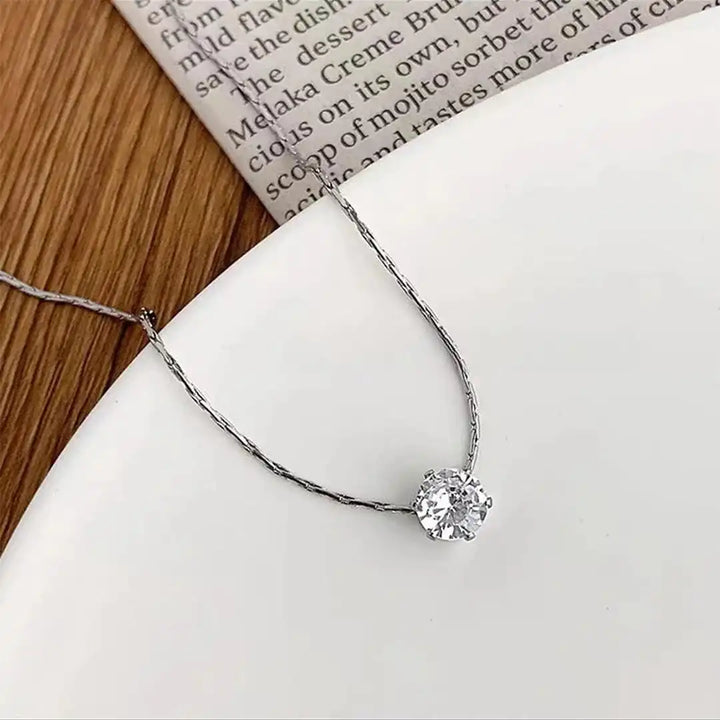 Colar de Pendente Solitário Delicado