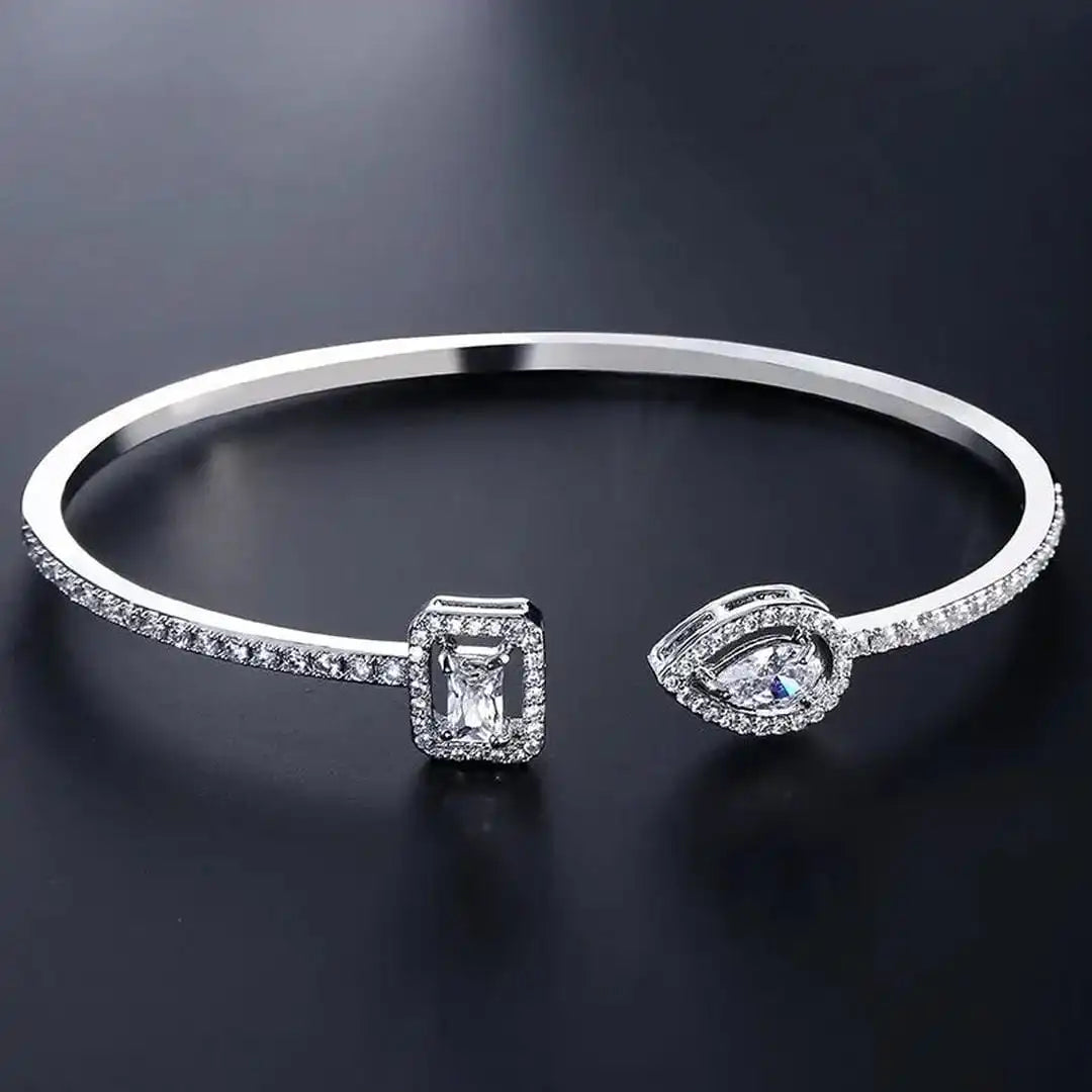 Bracelete Aberto em Ouro com Duas Pedras