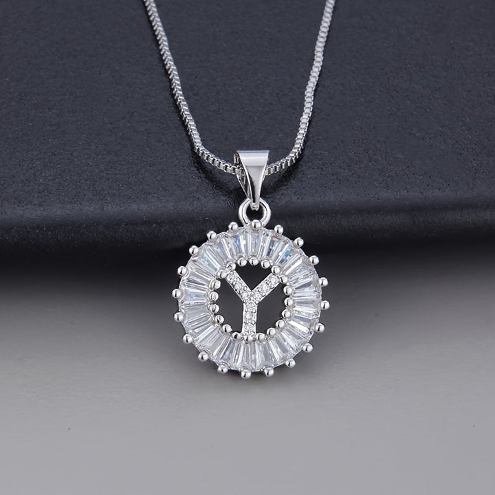 Colar de Zirconia com Letra Inicial em Ouro Branco