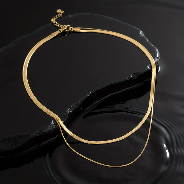 Colar Camadas de Cobra em Ouro Branco