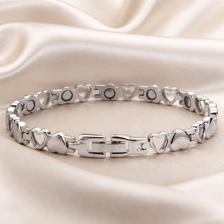 Pulseira Elegante de Coração em Ouro Branco