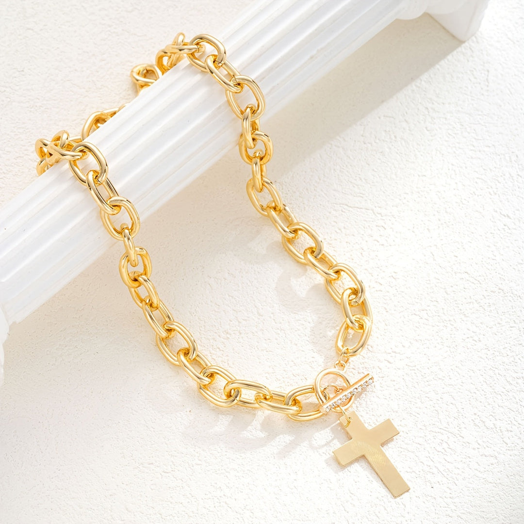 Colar de Cruz em Ouro Branco com Fecho Trendy