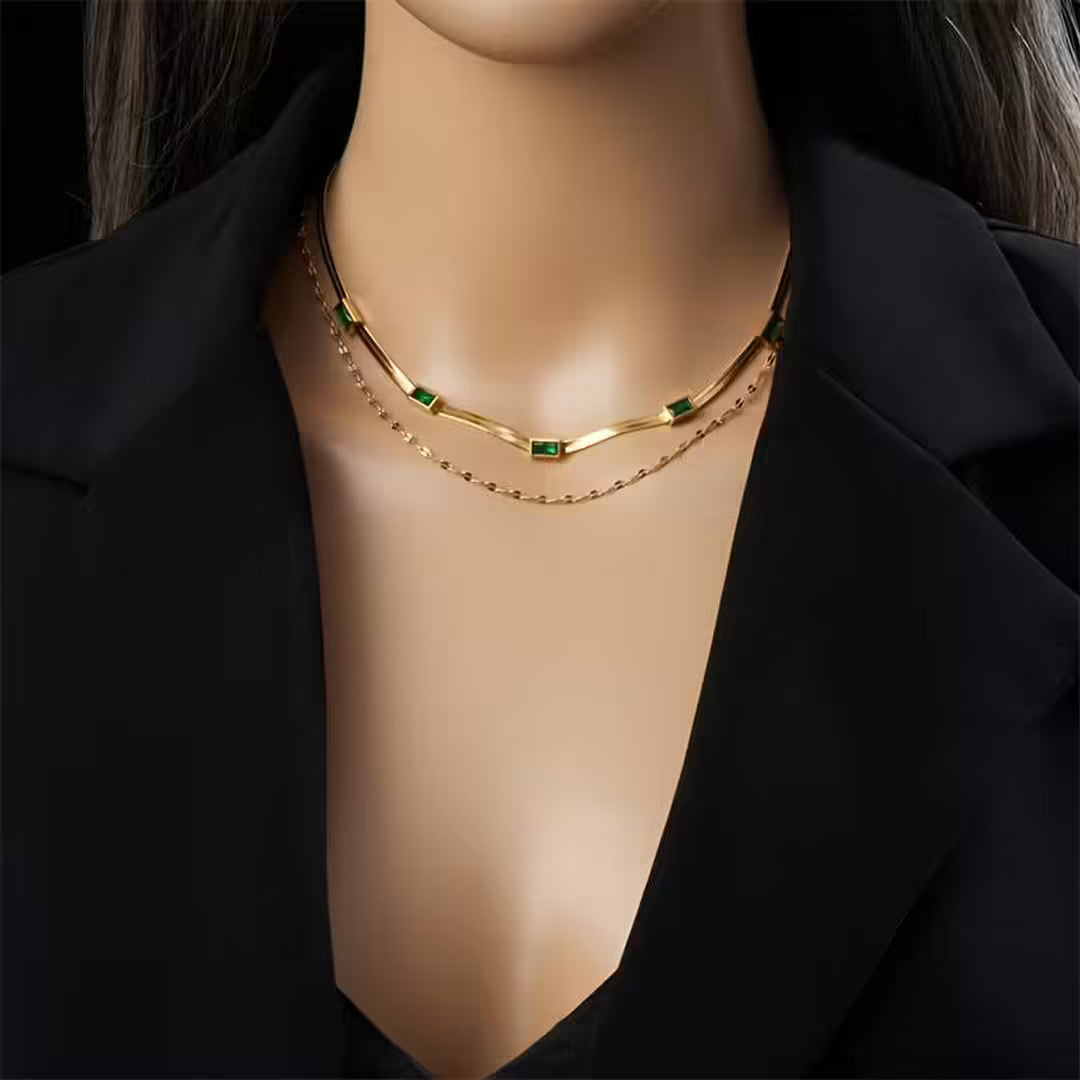 Colar Retro Dourado de Dupla Camada Gem