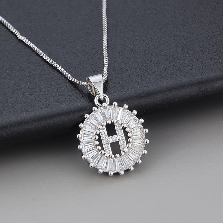 Colar de Zirconia com Letra Inicial em Ouro Branco