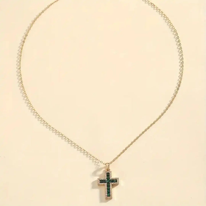 Colar de Ouro com Pendente Cruz de Esmeralda