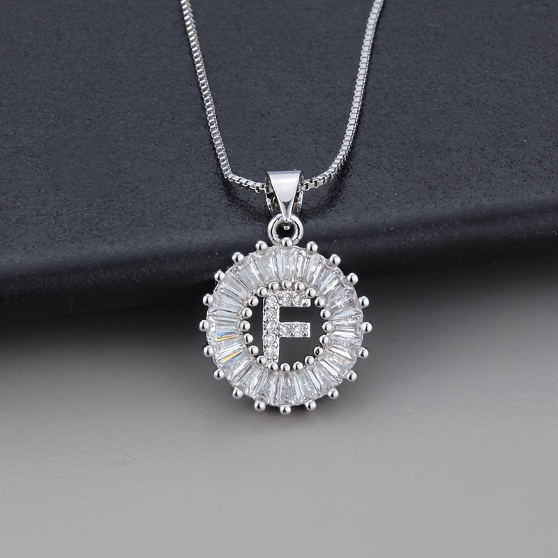 Colar de Zirconia com Letra Inicial em Ouro Branco