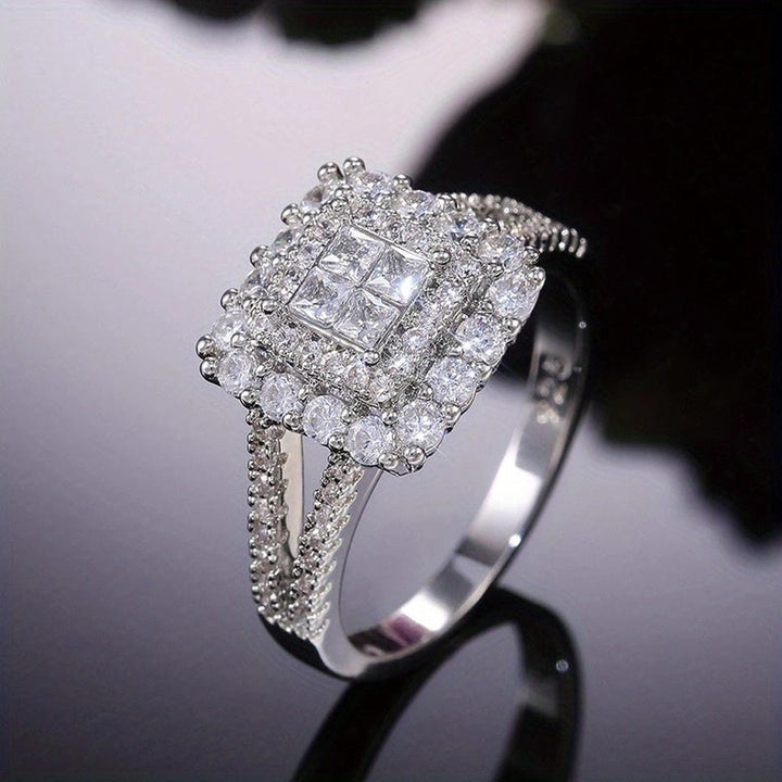 Anel de Casamento com Zircônia e Pedra Quadrada
