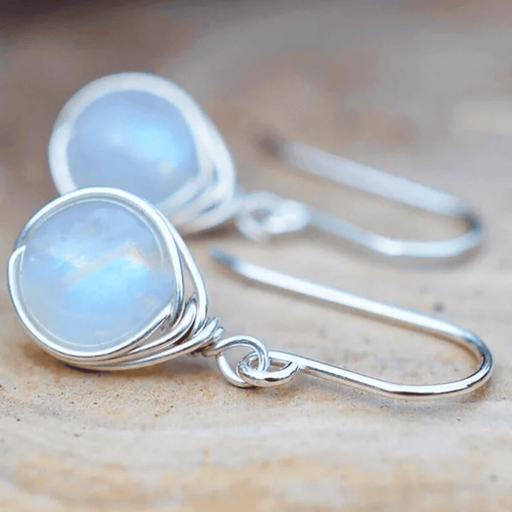 Brincos de Gota em Prata com Pedra da Lua